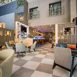 Leonardo Royal Fira 4*