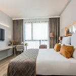 Hotel Leonardo Royal Fira
