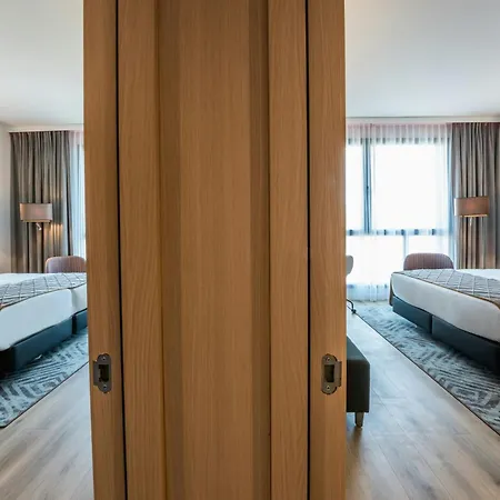 Leonardo Royal Fira 4* Barselona