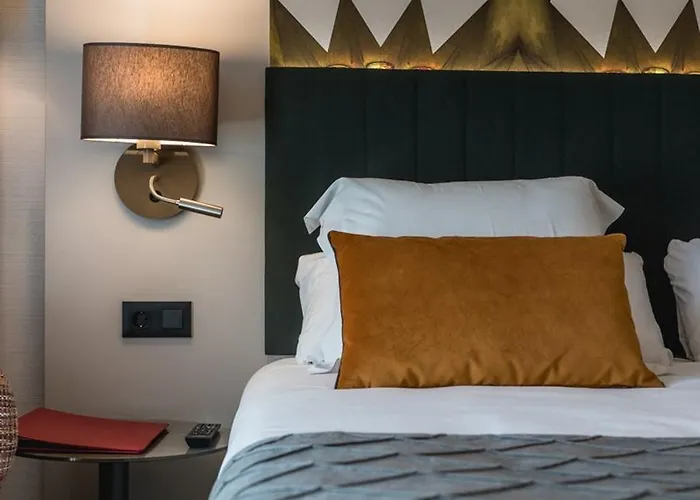 Hotel Leonardo Royal Fira