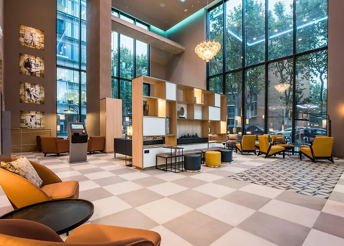 Leonardo Royal Fira Hotel 4*